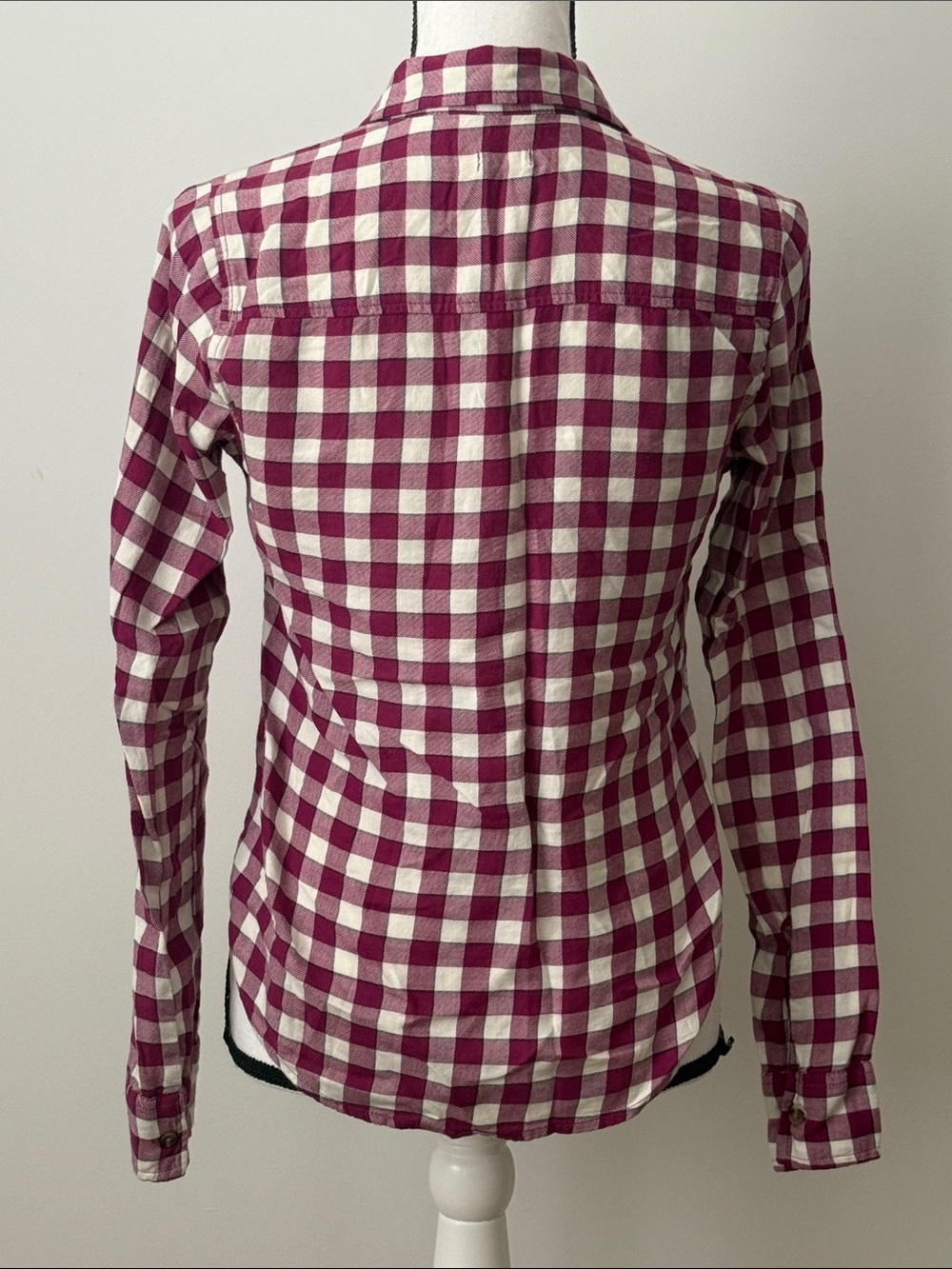 Hollister Women’s Soft Plaid Button-Up Shirt - Burgundy/White, Size XS - Picture 5 of 8
